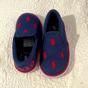 Toddler boy shoes excellent condition